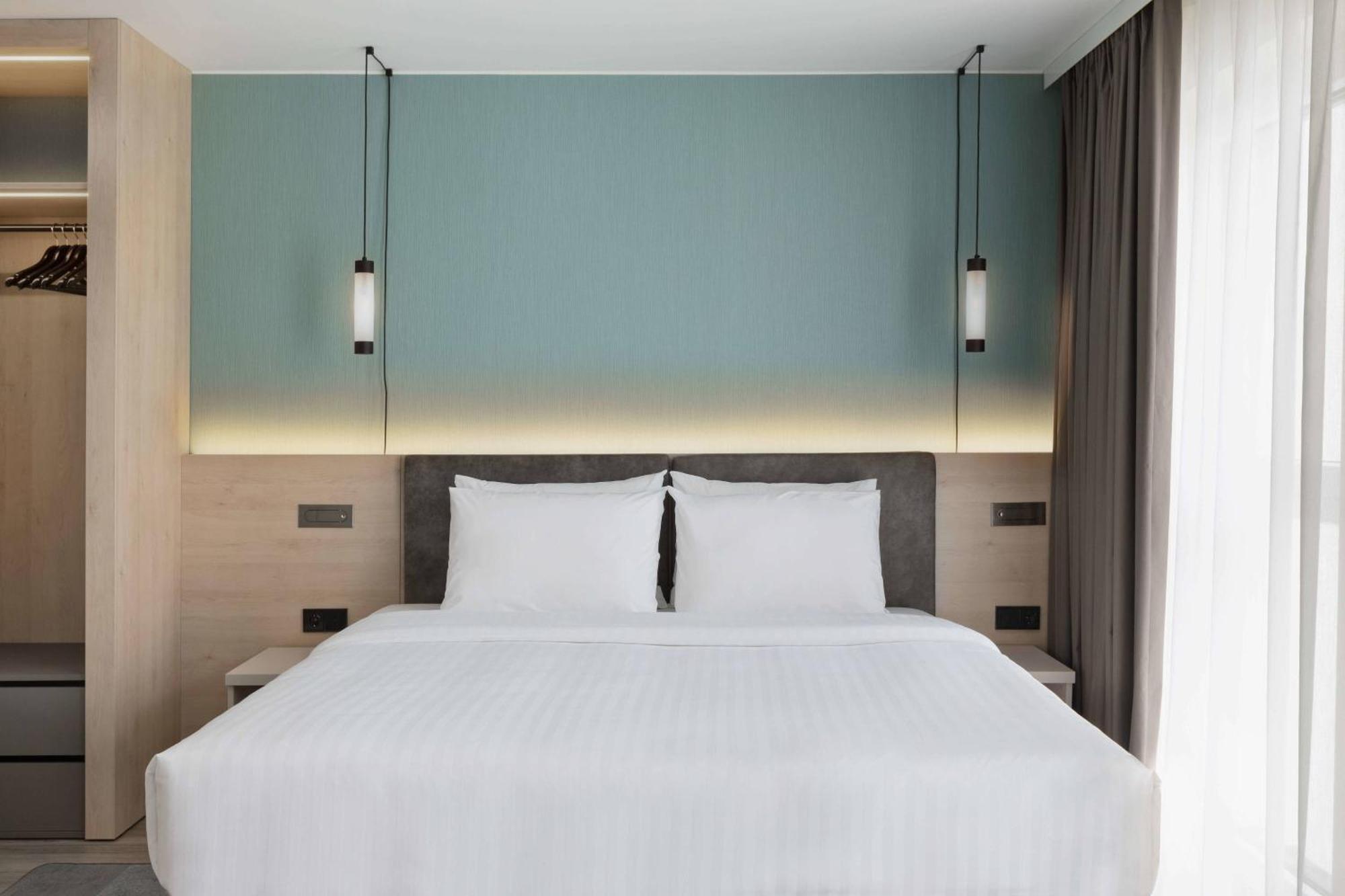 Residence Inn By Marriott Hamburg Altona Bagian luar foto