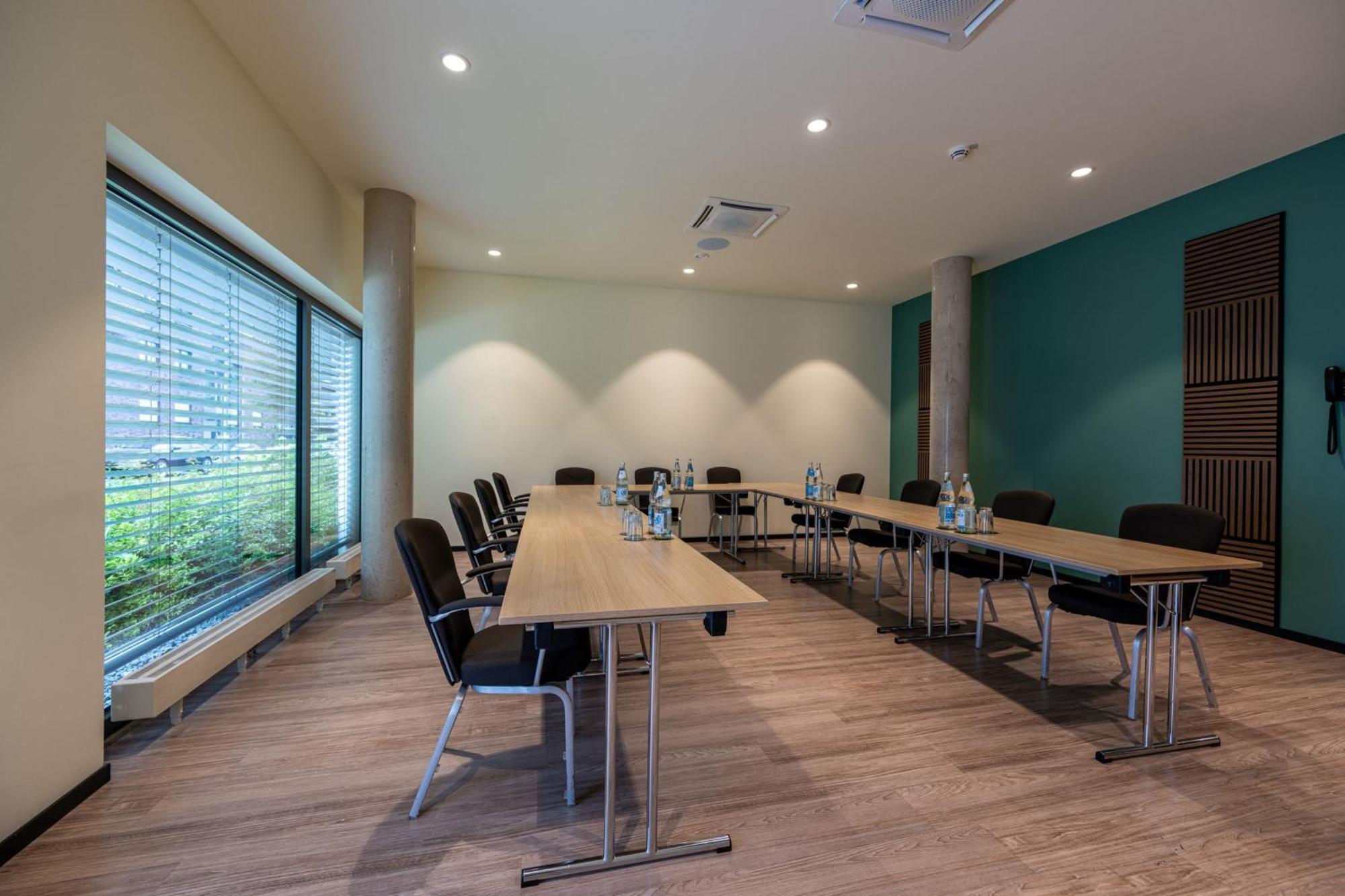 Residence Inn By Marriott Hamburg Altona Bagian luar foto