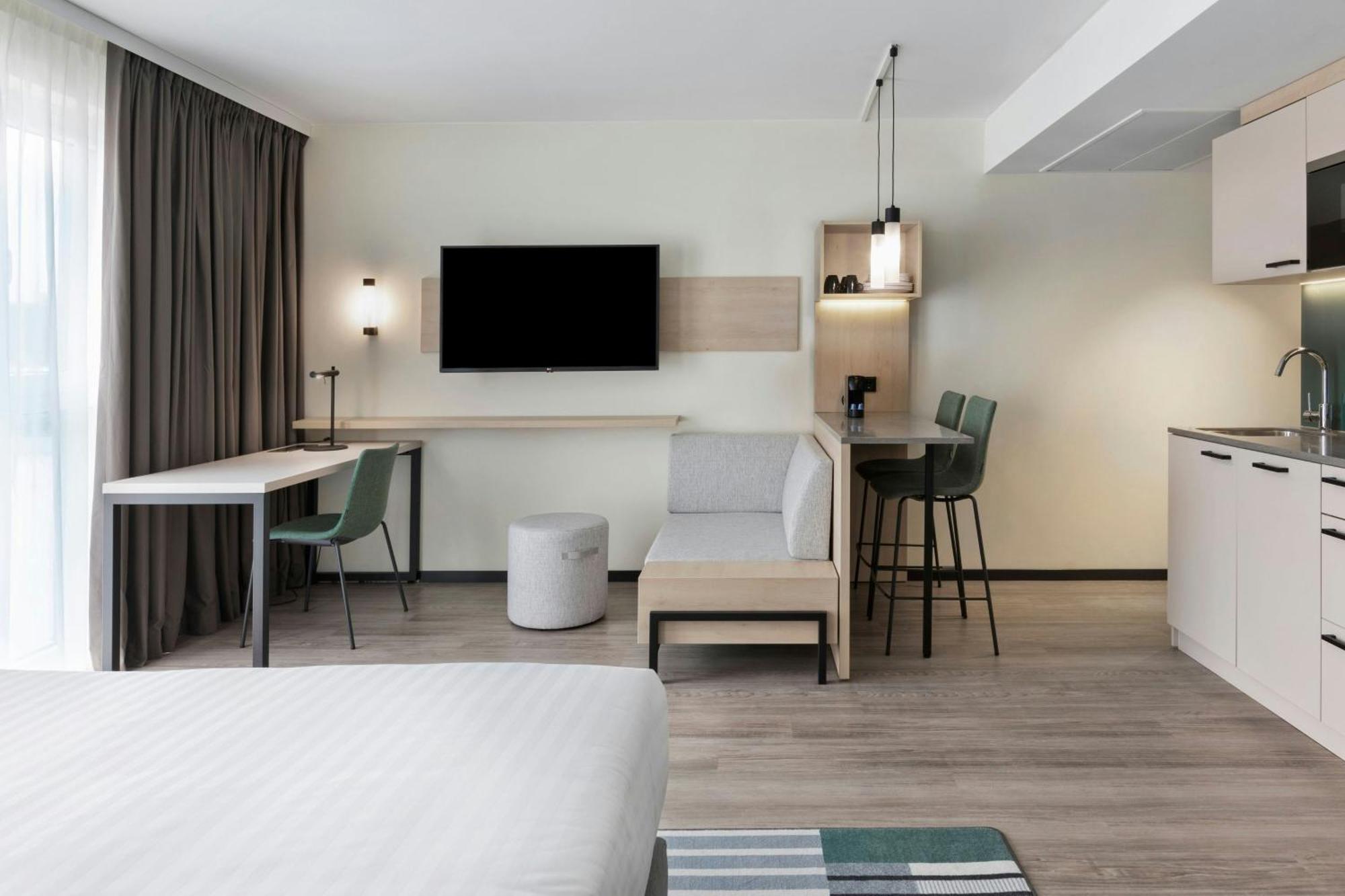 Residence Inn By Marriott Hamburg Altona Bagian luar foto